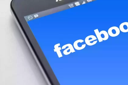 صورة رمزية لشعار الفيس بوك : مقال حول جملة من النصائح للتعامل مع الصفحات التجارية على فيسبوك وكيف إدارتها للحصول على أكبر عدد ممكن من المتابعين وتفعيل واشهار العلامة التجارية